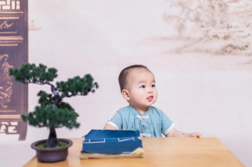 遂宁宝宝眼屎多是什么原因 遂宁宝宝眼屎多是什么原因